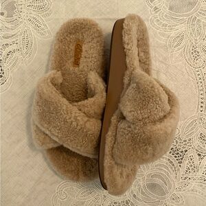 OluKai Plush Tan Slippers